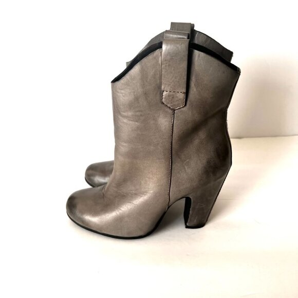 KORK-EASE Boots Womens Gray Lena Western Heel Distressed Leather Ankle Bootie - Picture 4 of 9